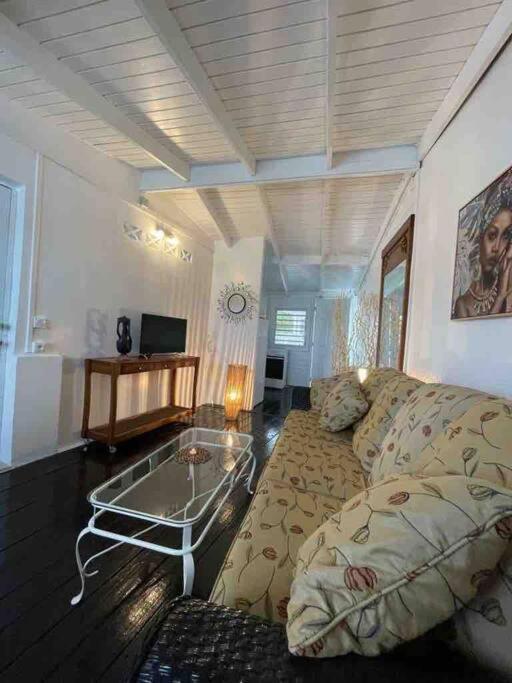Petit coin de paradis à 5 min Baie Orientale, Idolem résidence unité 7bis - 57 Rue du Mont Vernon 1 Cul de Sac Extérieur photo
